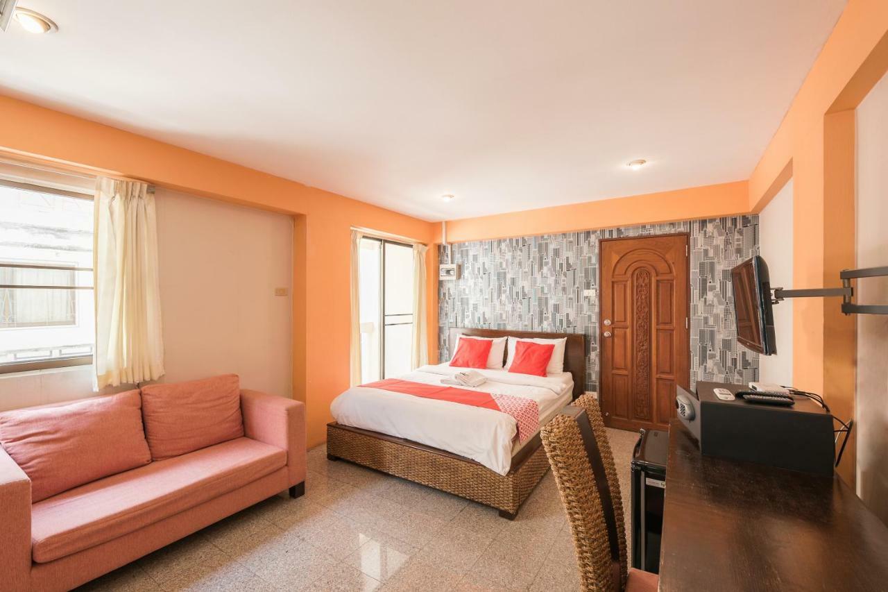 Oyo 110 Old Town Hotel Bangkok Dış mekan fotoğraf