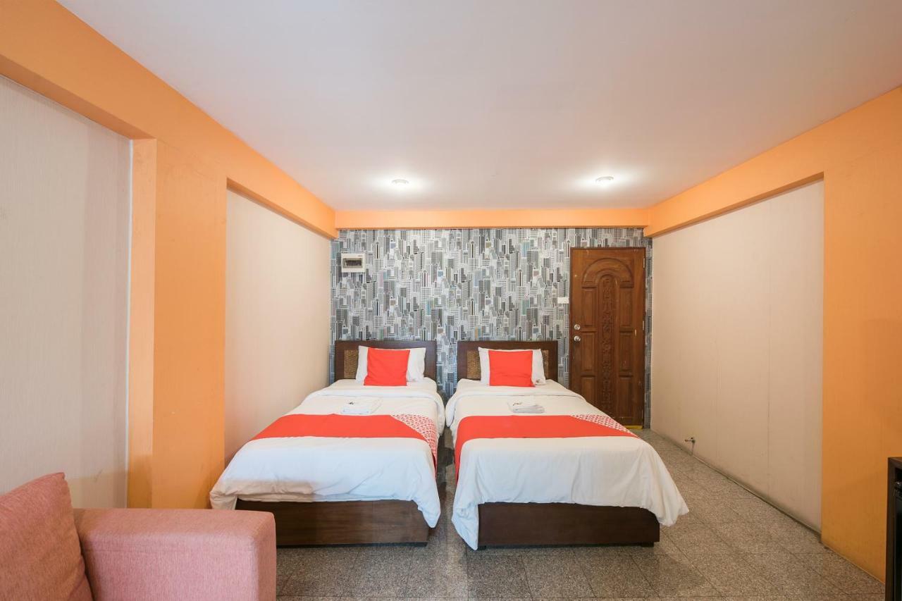 Oyo 110 Old Town Hotel Bangkok Dış mekan fotoğraf